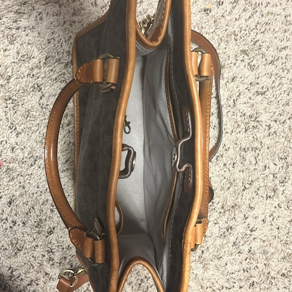 Michael Kors purse - Picture 3 of 4